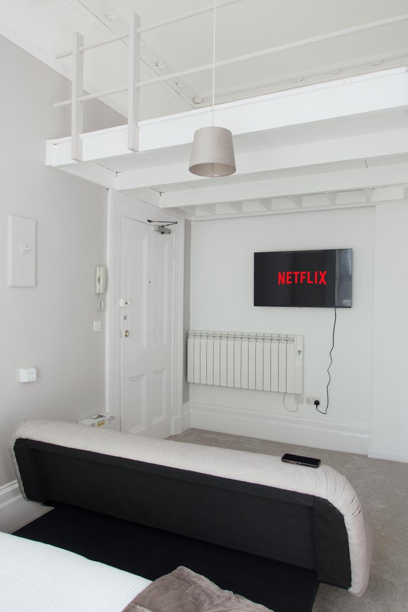 1 Bedroom Apartment - The Opal 첼튼엄 외부 사진