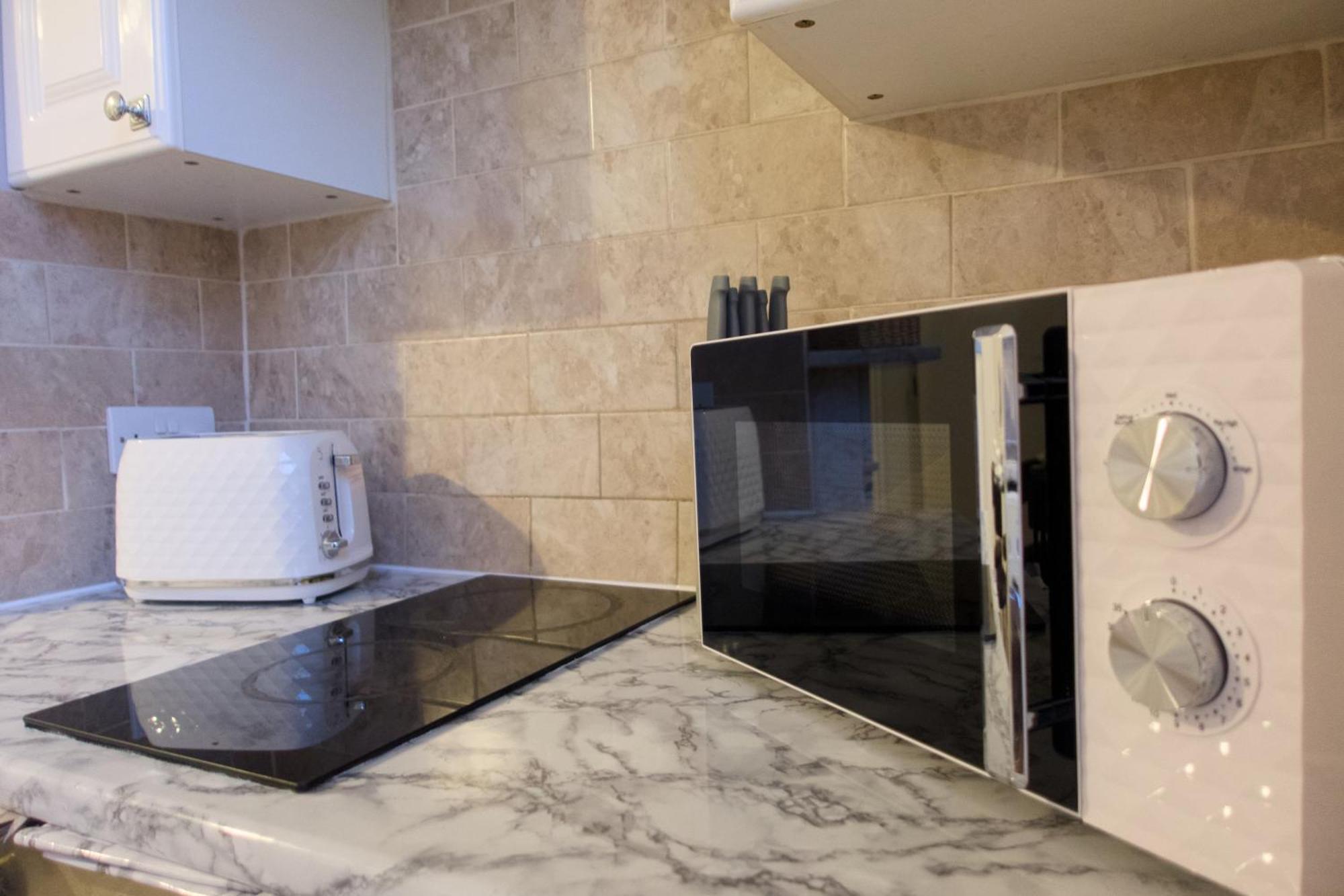 1 Bedroom Apartment - The Opal 첼튼엄 외부 사진